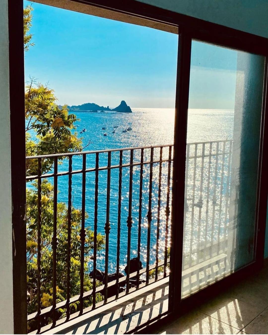 La Finestra Sul Mare Villa Aci Castello Eksteriør billede